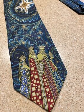 Men's Paisley Three Kings Silk Tie in Blue, Red & Gold